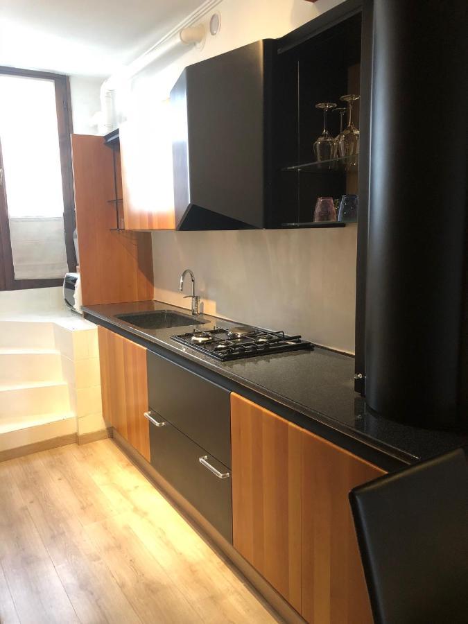 Piazza Erbe Suites 베로나 외부 사진
