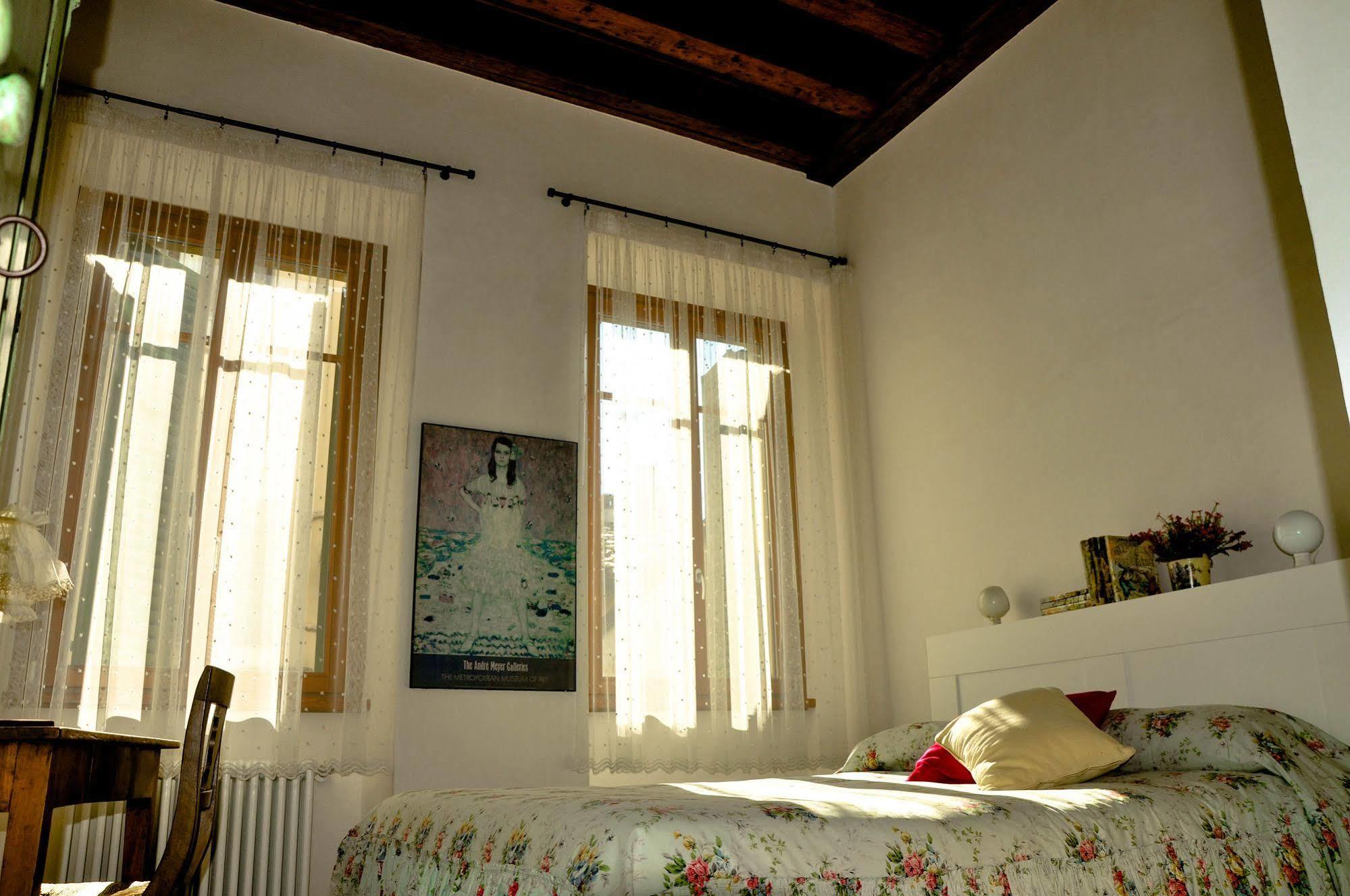 Piazza Erbe Suites 베로나 외부 사진